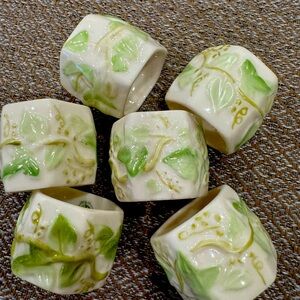 BELEEK IRELAND VTG. IRISH IVY HALLMARK NAPKIN RINGS SET OF 6. Gorgeous!!